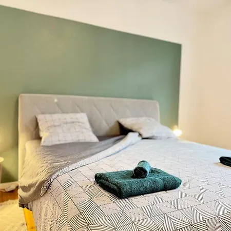 Calevas Bnb2